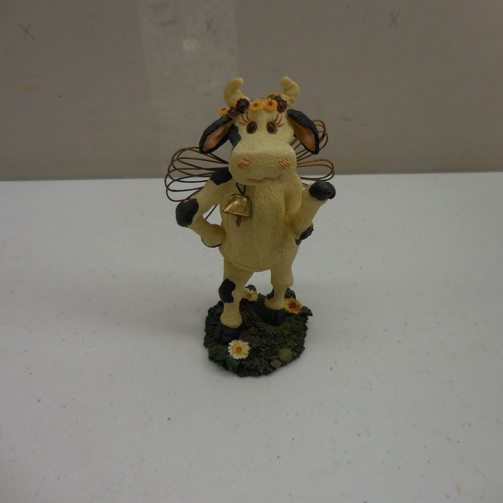 Boyds Bears & Friends Holy Cow Bossy Figurine 36666 2003 Angel Cow with Bell